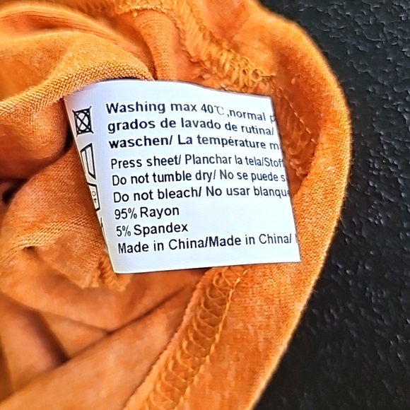 Beyove Top - Picture 12 of 13